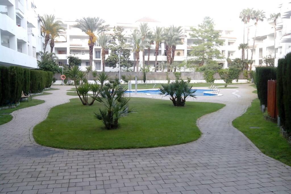 Bonito Apartamento De 3 Hab. Con Jardin Roses Eksteriør billede